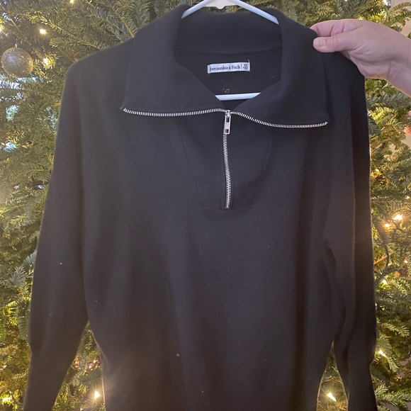 XS Abercrombie LuxeLoft Oversized Legging-Friendly Half-Zip - Picture 2 of 3